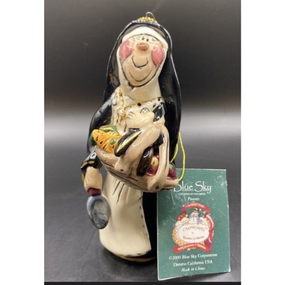 2001 BLUE SKY CORP. "GREEN THUMB" NUN ORNAMENT FIGURINE BY HEATHER GOLDMINC